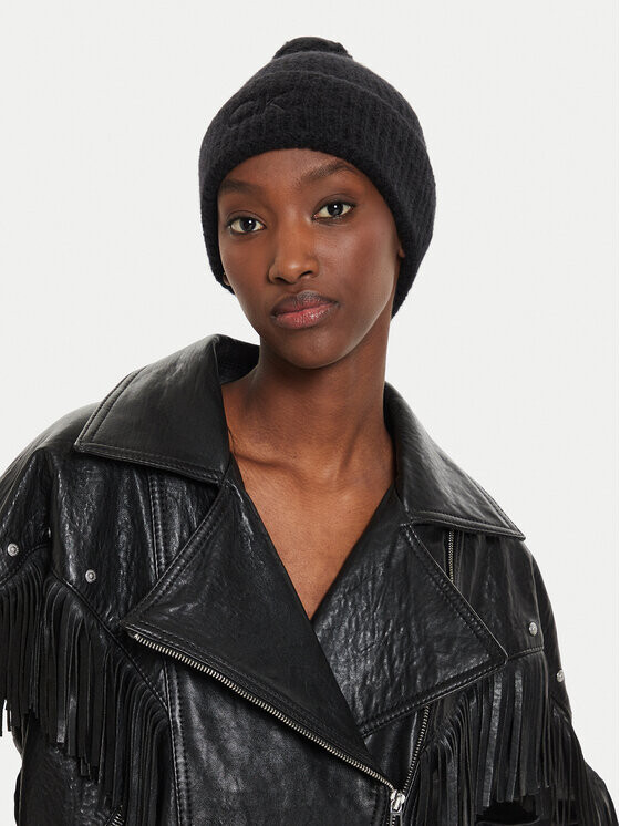 Кепка Calvin Klein, черный
Кепка Calvin Klein, черный