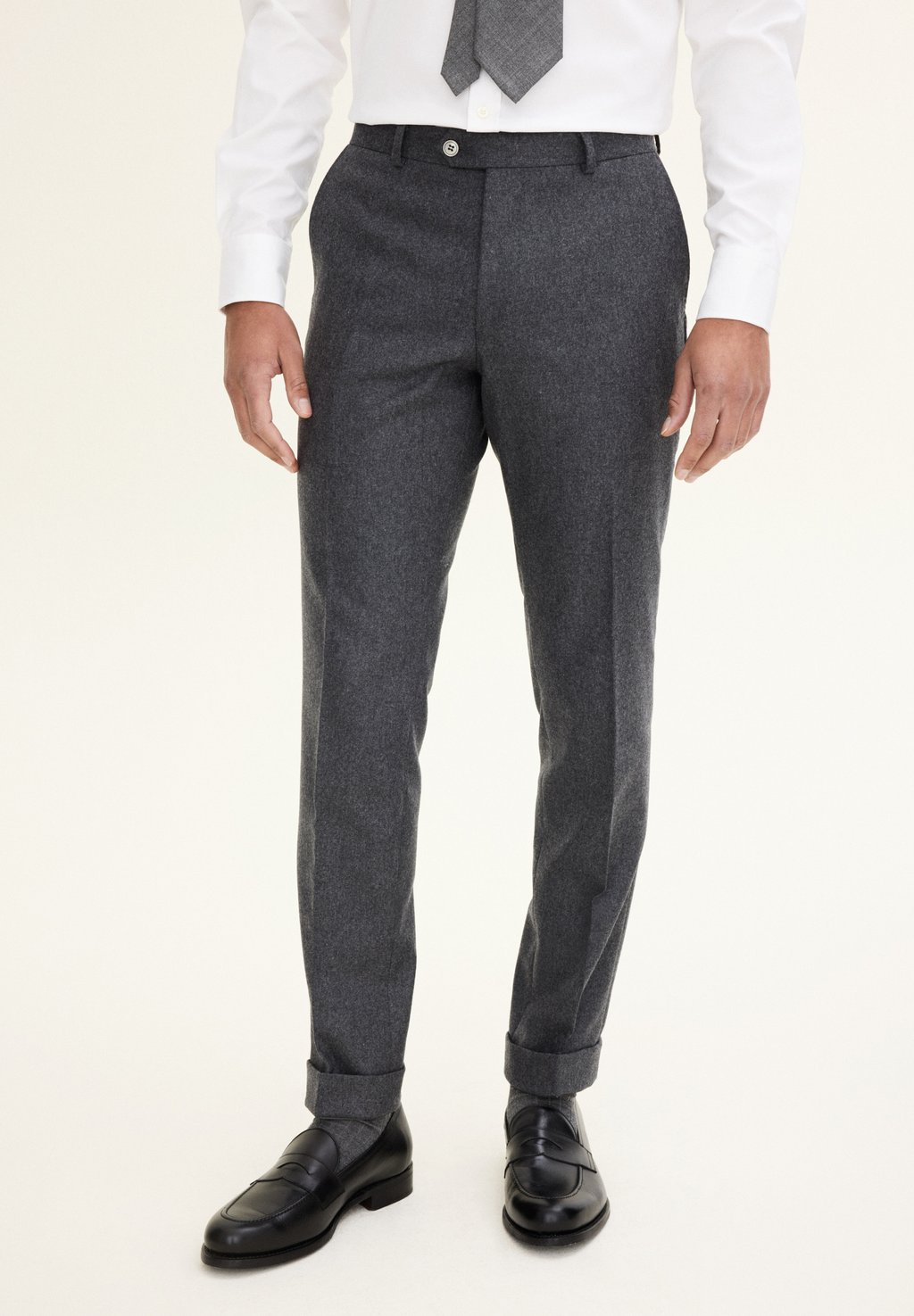 Чиносы DENZ TURN UP Oscar Jacobson, серый
Чиносы DENZ TURN UP Oscar Jacobson, серый