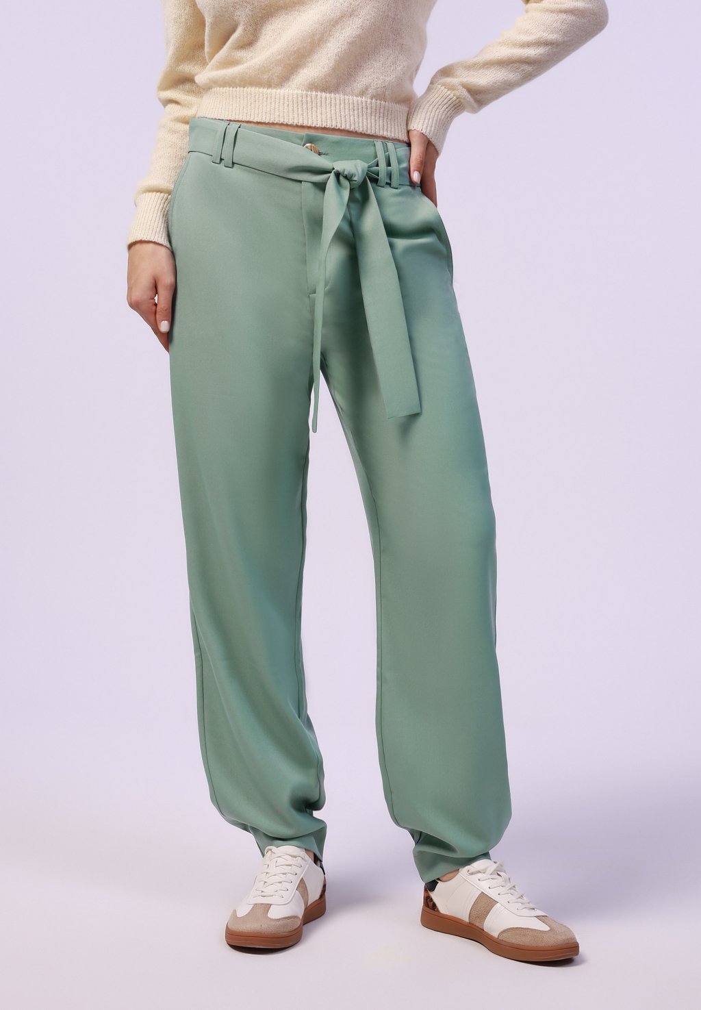 Брюки Even&Odd, светло-зеленый
Брюки Even&Odd, светло-зеленый