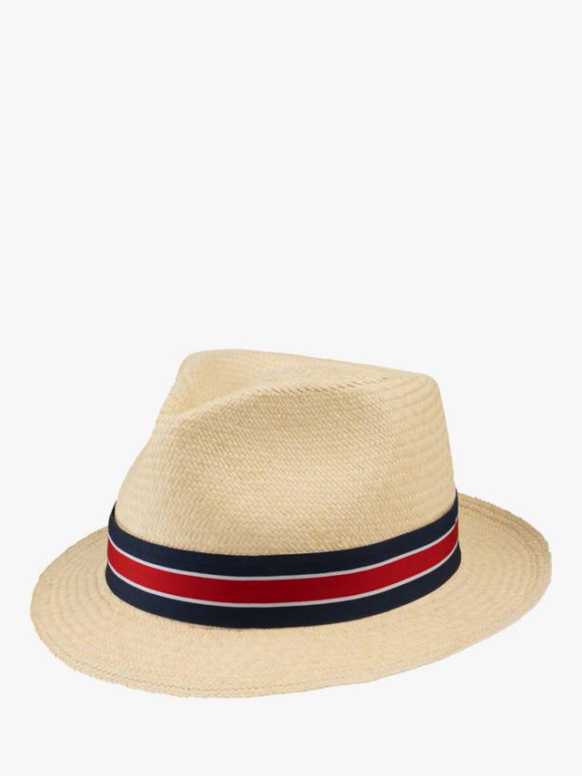 Панама s' Christy
Панама s' Christy