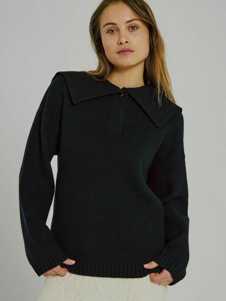 Топ Феа в черном Norr
Топ Феа в черном Norr