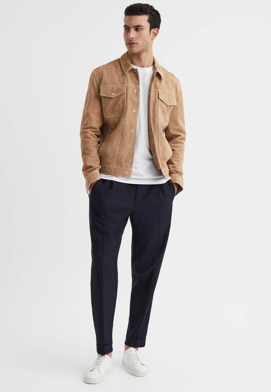 Кроссовки Reiss REGULAR FIT FINLEY, White
Кроссовки Reiss REGULAR FIT FINLEY, White