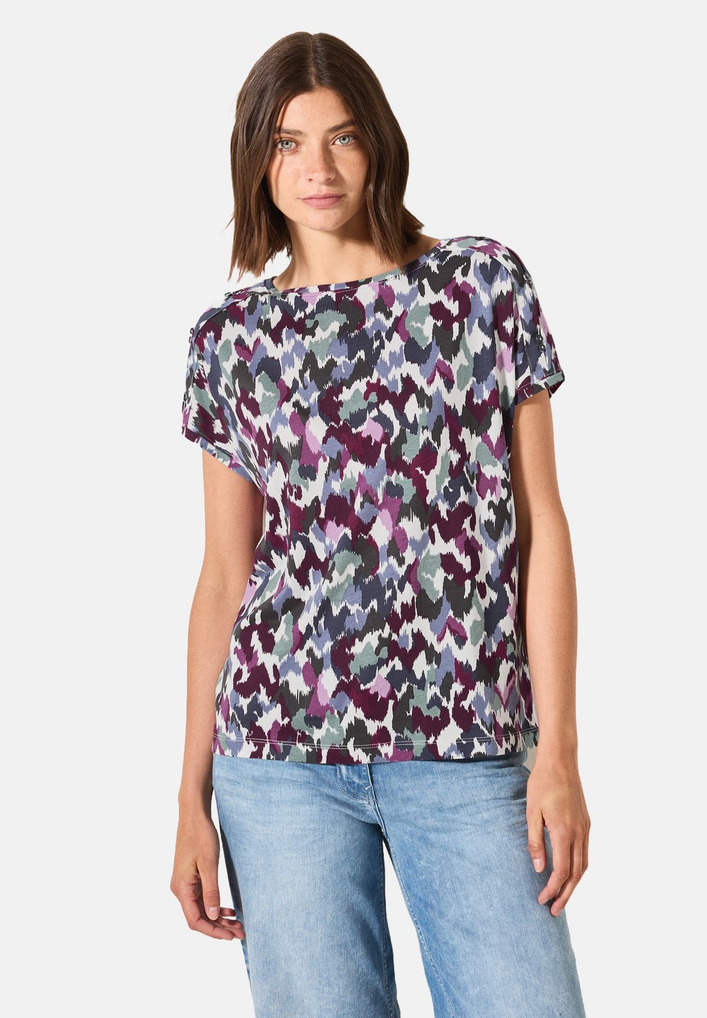 Футболка с принтом KNOPFDETAIL Cecil, кремовый
Футболка с принтом KNOPFDETAIL Cecil, кремовый