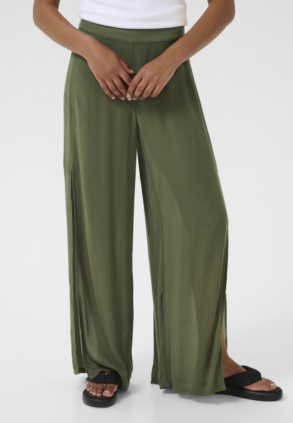 Брюки KADAISY AMBER Kaffe, цвет Grape Leaf
Брюки KADAISY AMBER Kaffe, цвет Grape Leaf