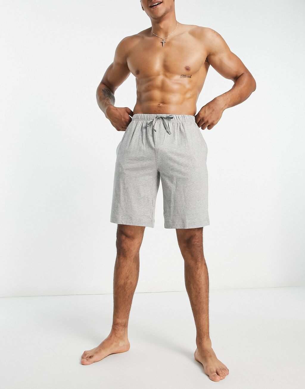 Серые шорты для отдыха Polo Ralph Lauren
Серые шорты для отдыха Polo Ralph Lauren