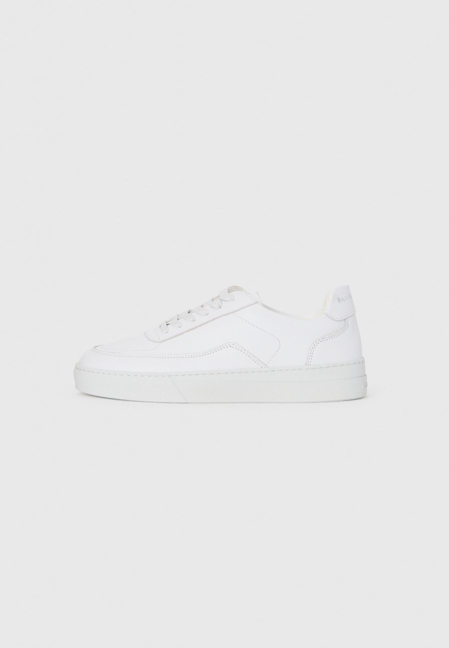 Кроссовки Filling Pieces MONDO VIERA, All White/White
Кроссовки Filling Pieces MONDO VIERA, All White/White