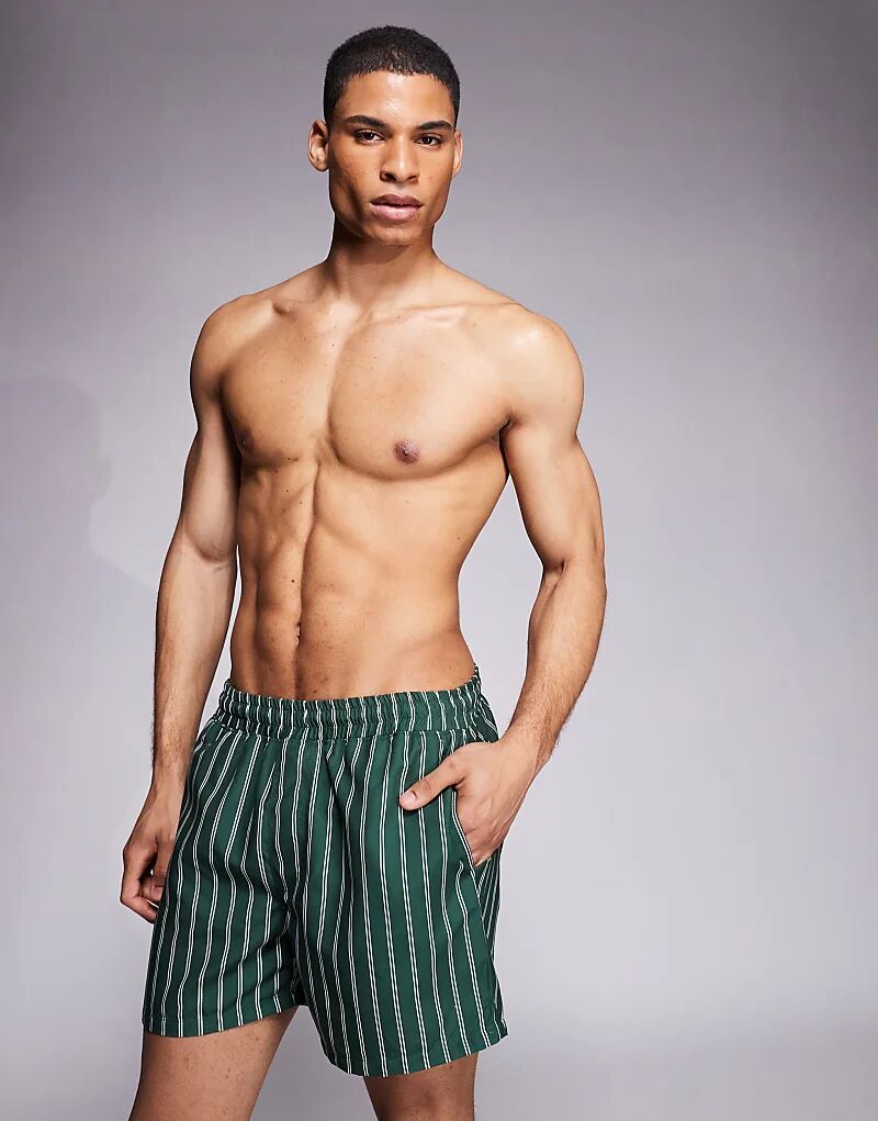 Короткие шорты для плавания ASOS DESIGN в зеленую полоску
Короткие шорты для плавания ASOS DESIGN в зеленую полоску