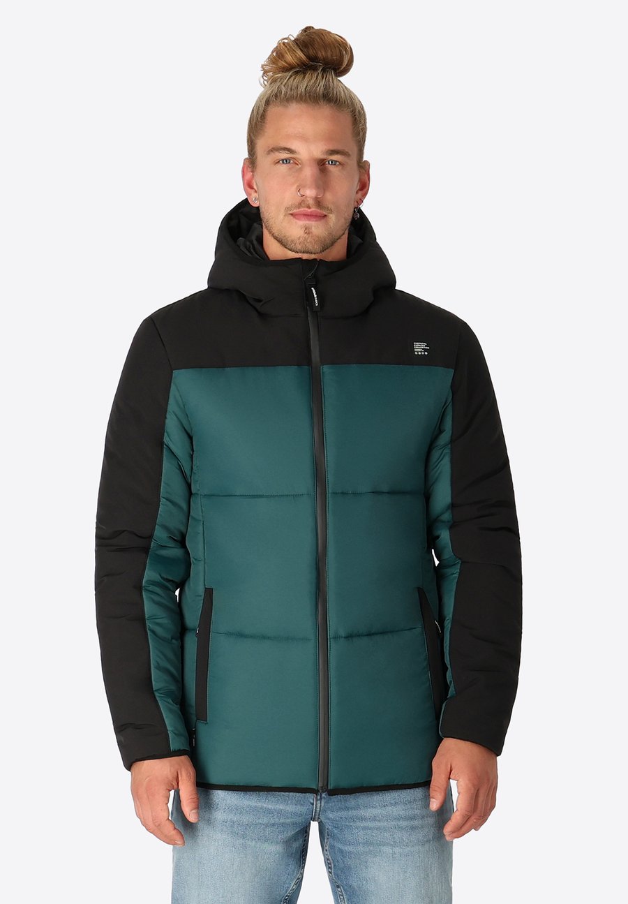Куртка Spitzbub ESSENTIALS HOODED PUFFER, Darkteal/Green
Куртка Spitzbub ESSENTIALS HOODED PUFFER, Darkteal/Green