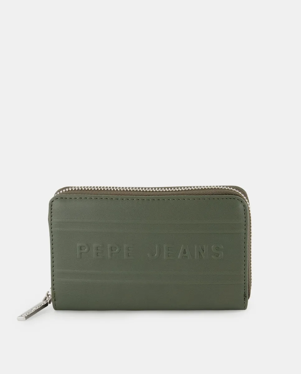 Женский прямоугольный кошелек Marrel с центральным логотипом в тон и молнией Pepe Jeans, хаки
Женский прямоугольный кошелек Marrel с центральным логотипом в тон и молнией Pepe Jeans, хаки