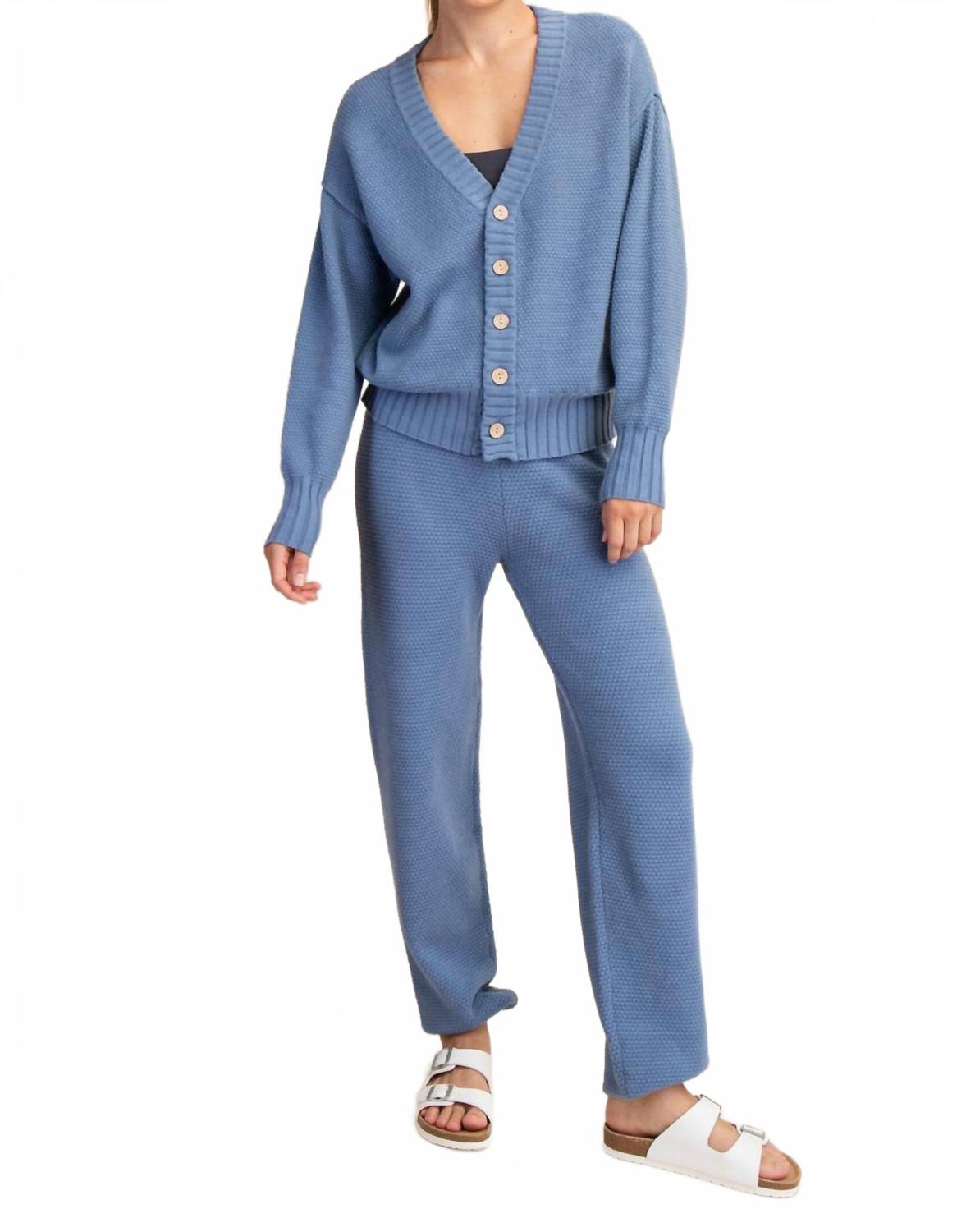 Тиган вязаные джоггеры в темном сине-сером RAE MODE
Тиган вязаные джоггеры в темном сине-сером RAE MODE