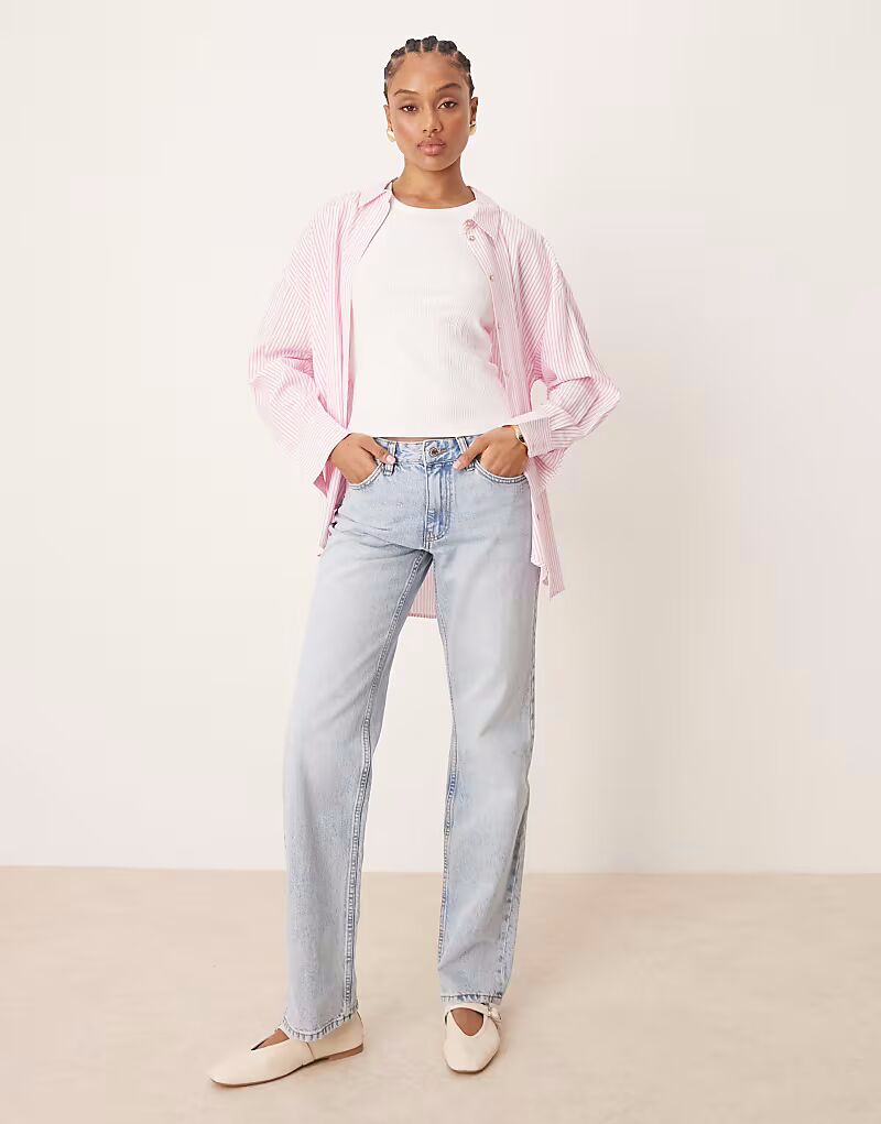 Джинсы прямого кроя Gina Tricot Tall с заниженной талией светло-синего цвета 
Джинсы прямого кроя Gina Tricot Tall с заниженной талией светло-синего цвета