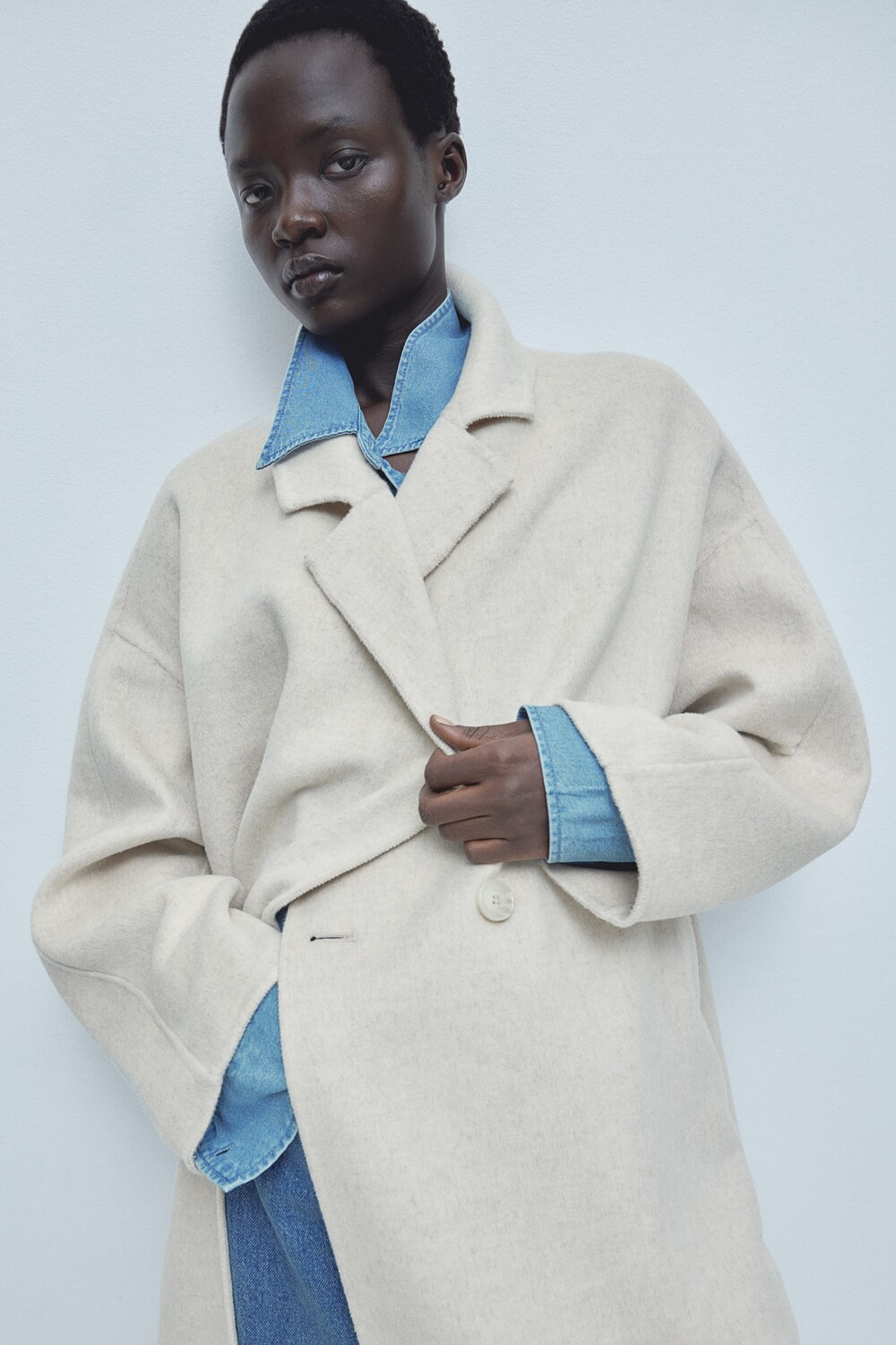 Пальто из смесовой шерсти H&M, бежевый
Пальто из смесовой шерсти H&M, бежевый