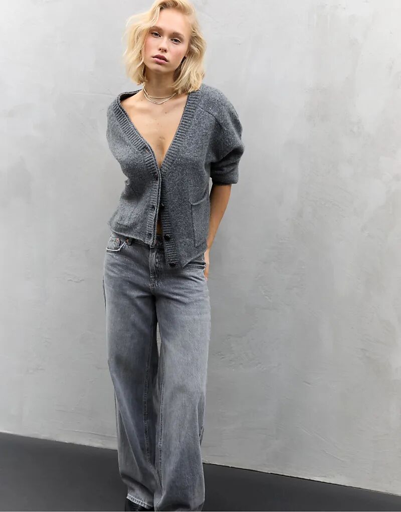 Кардиган Stradivarius Knit с многослойным воротником темно-серого цвета
Кардиган Stradivarius Knit с многослойным воротником темно-серого цвета