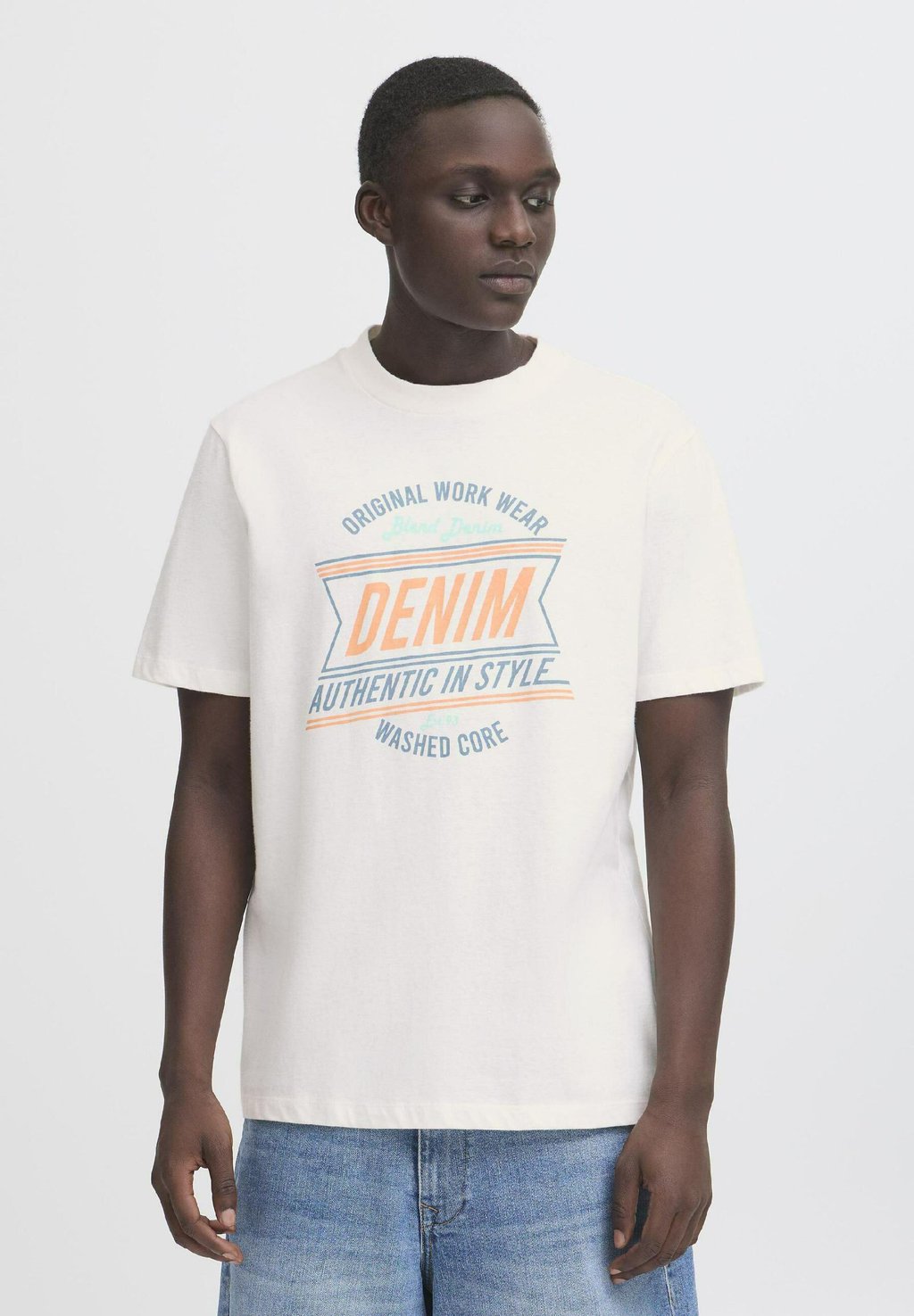 Футболка с принтом BHJES Blend, белый
Футболка с принтом BHJES Blend, белый