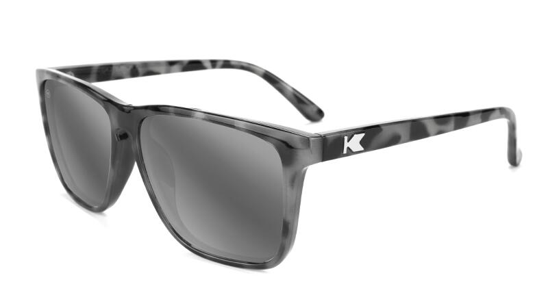 KNOCKAROUND Солнцезащитные очки для взрослых – Категория 3, поляризованные – Гранитный черепаховый панцирь /
KNOCKAROUND Солнцезащитные очки для взрослых – Категория 3, поляризованные – Гранитный черепаховый панцирь /