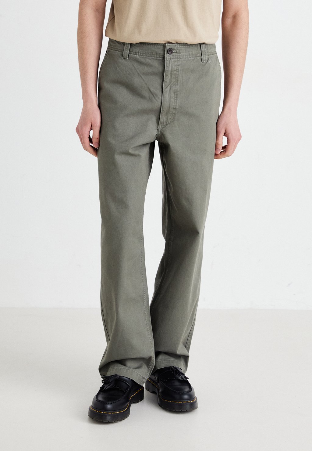 Брюки ALPHA LOOSE DOCKERS, оливковый
Брюки ALPHA LOOSE DOCKERS, оливковый