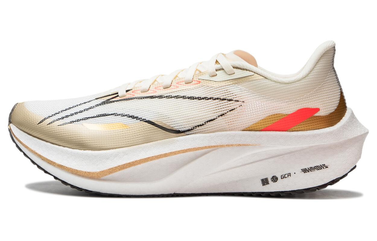 Кроссовки женские Feidian 4 Challenger с низким верхом, цвет белый Lining
Кроссовки женские Feidian 4 Challenger с низким верхом, цвет белый Lining