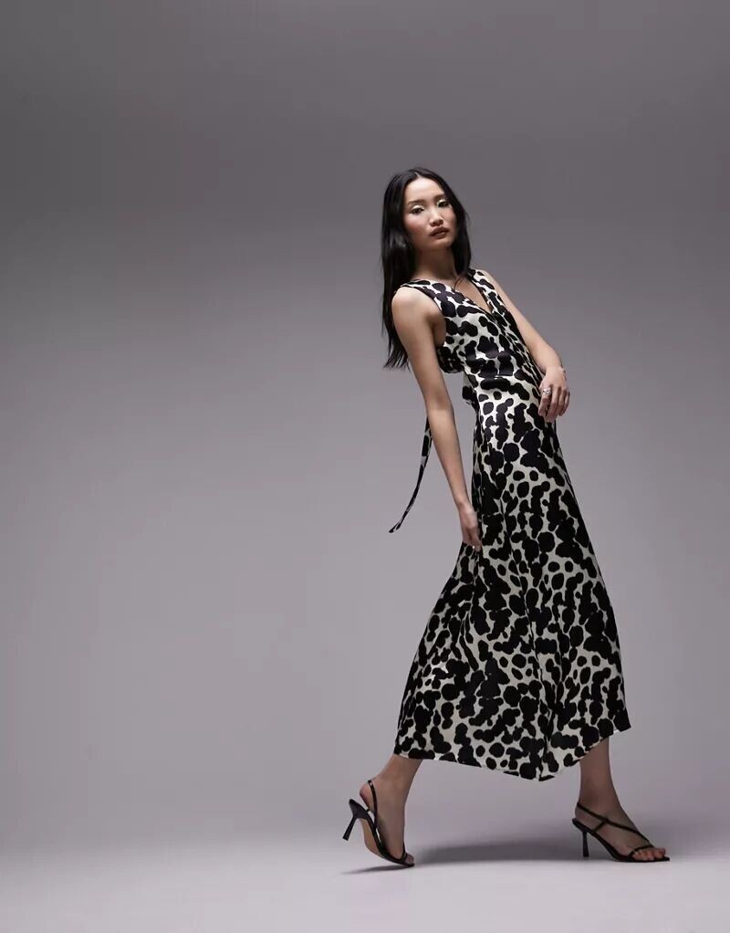 Черно-белое платье-фартук миди с точечным принтом Topshop, Серый, Черно-белое платье-фартук миди с точечным принтом Topshop
Черно-белое платье-фартук миди с точечным принтом Topshop, Серый, Черно-белое платье-фартук миди с точечным принтом Topshop
