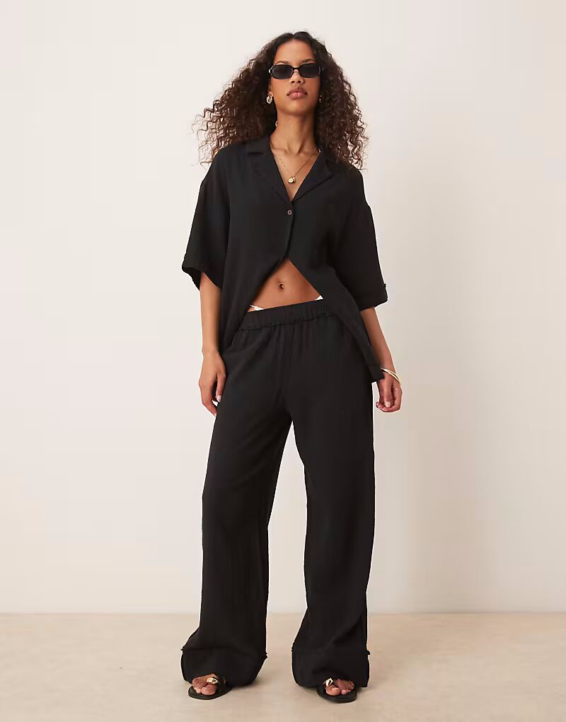 Брюки-клеш черного цвета Asos Design
Брюки-клеш черного цвета Asos Design