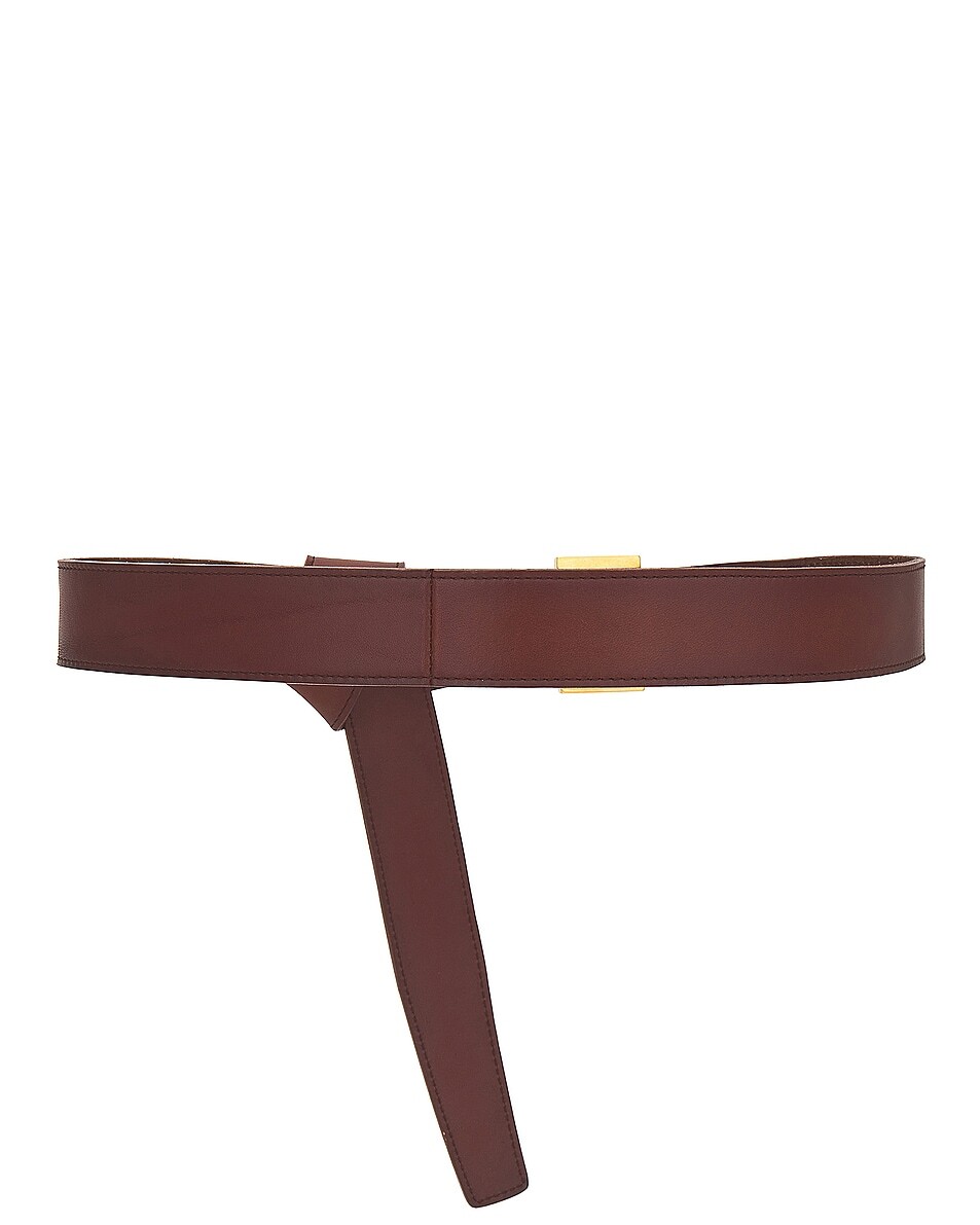 Длинный ремень Кассандры Saint Laurent, цвет Dark Brown Chocolate & Brown Chocolate
Длинный ремень Кассандры Saint Laurent, цвет Dark Brown Chocolate & Brown Chocolate
