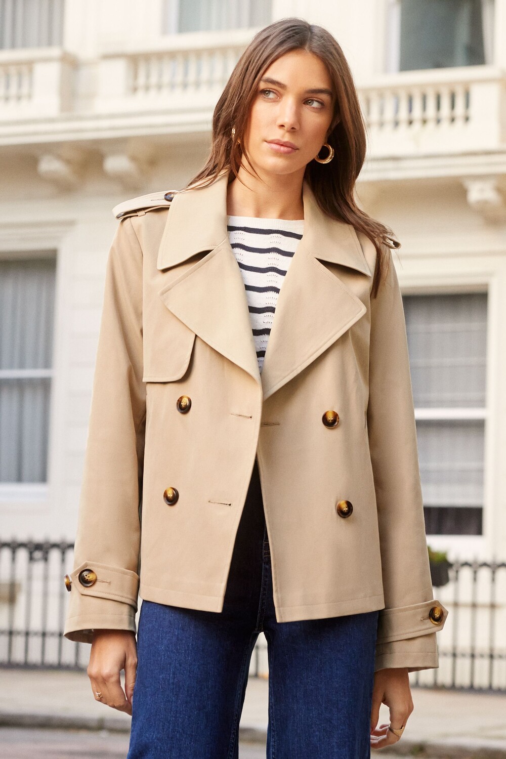 Короткий тренч Love & Roses, коричневый
Короткий тренч Love & Roses, коричневый