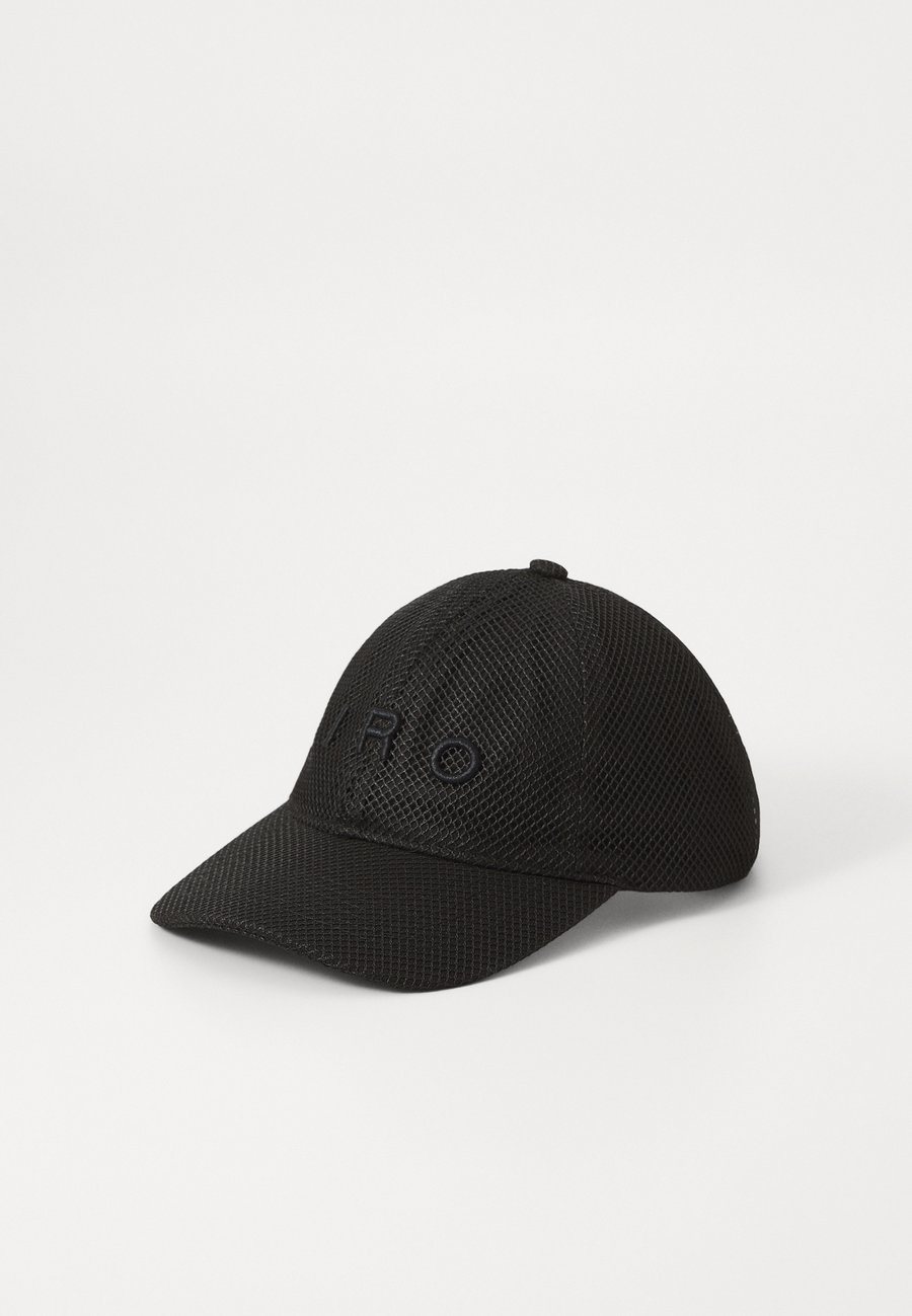Бейсболка Iro Cap, Black
Бейсболка Iro Cap, Black