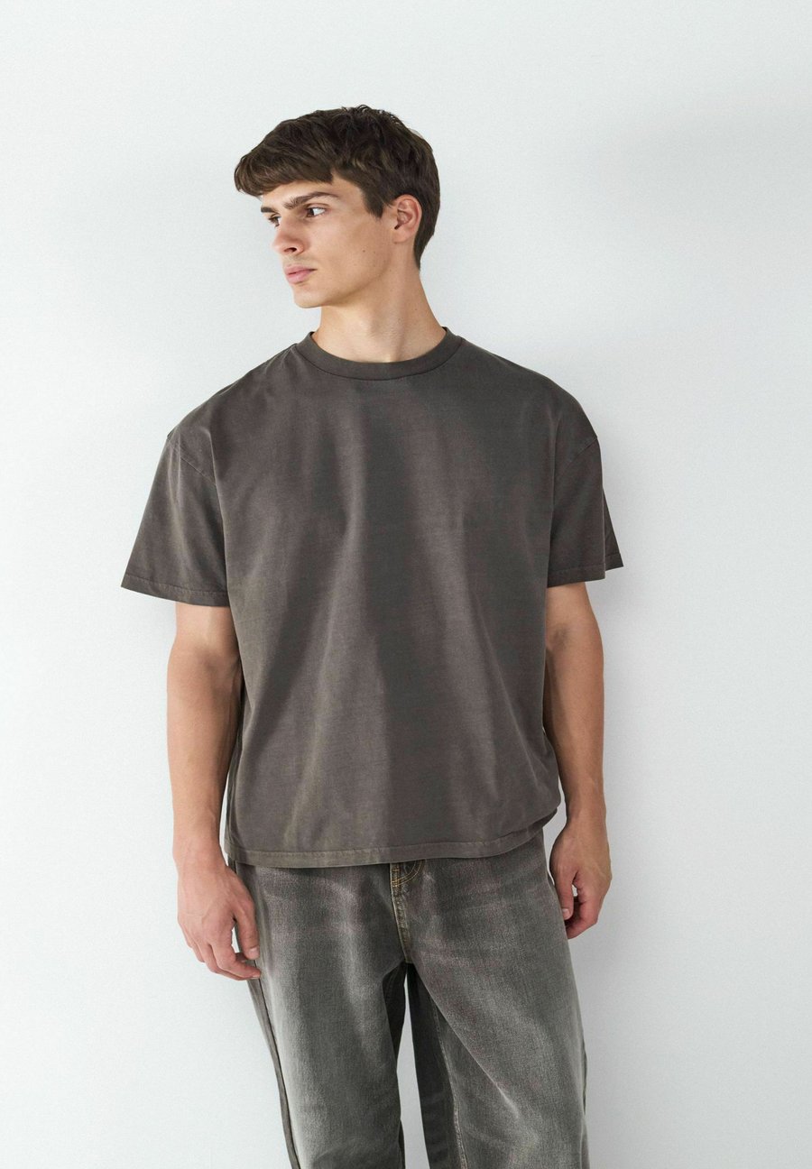 Футболка Balmohk Basic T-shirt, Seal Brown/Brown, Коричневый, Футболка Balmohk Basic T-shirt, Seal Brown/Brown
Футболка Balmohk Basic T-shirt, Seal Brown/Brown, Коричневый, Футболка Balmohk Basic T-shirt, Seal Brown/Brown