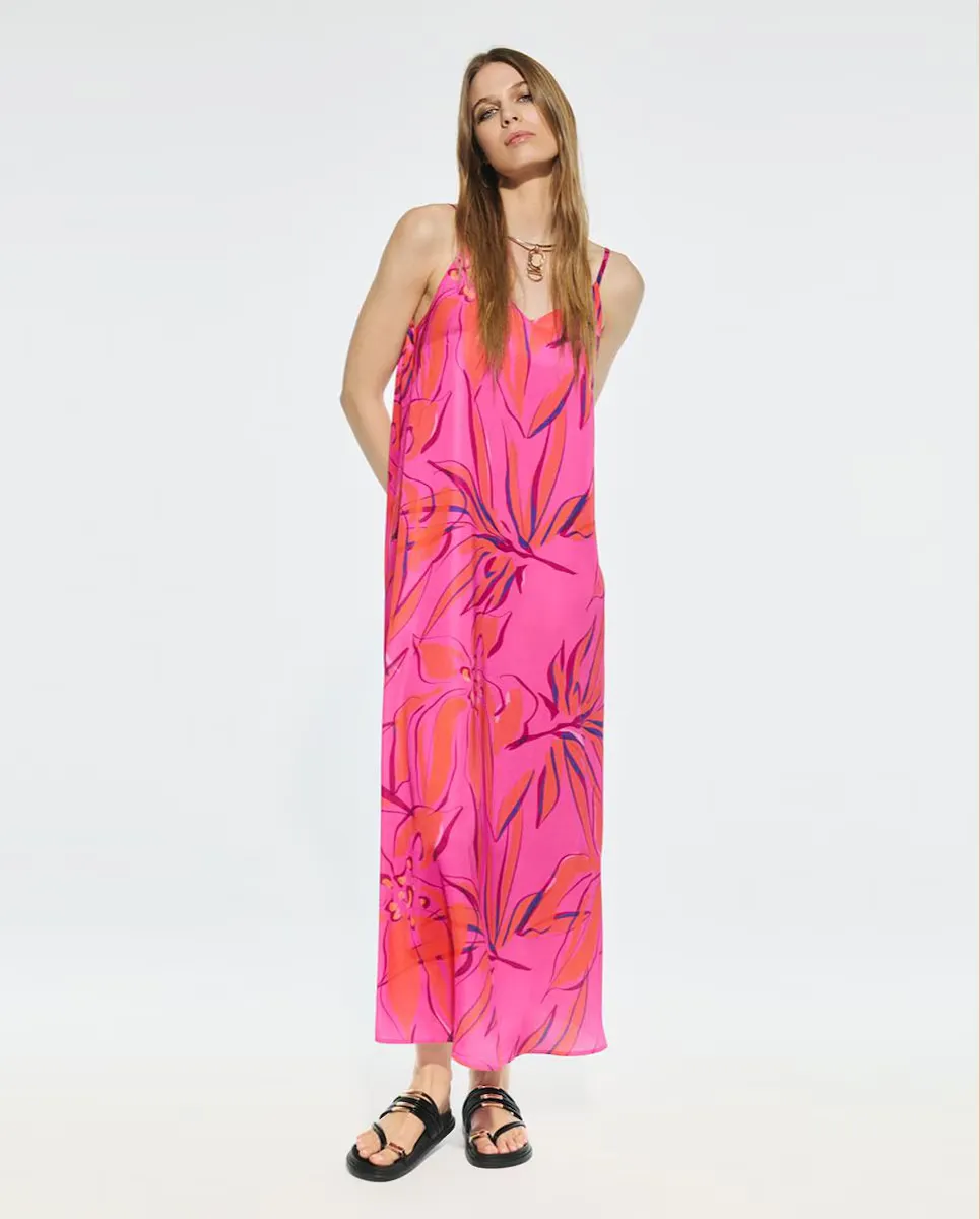 Длинное сатиновое платье Lola Casademunt, розовый
Длинное сатиновое платье Lola Casademunt, розовый