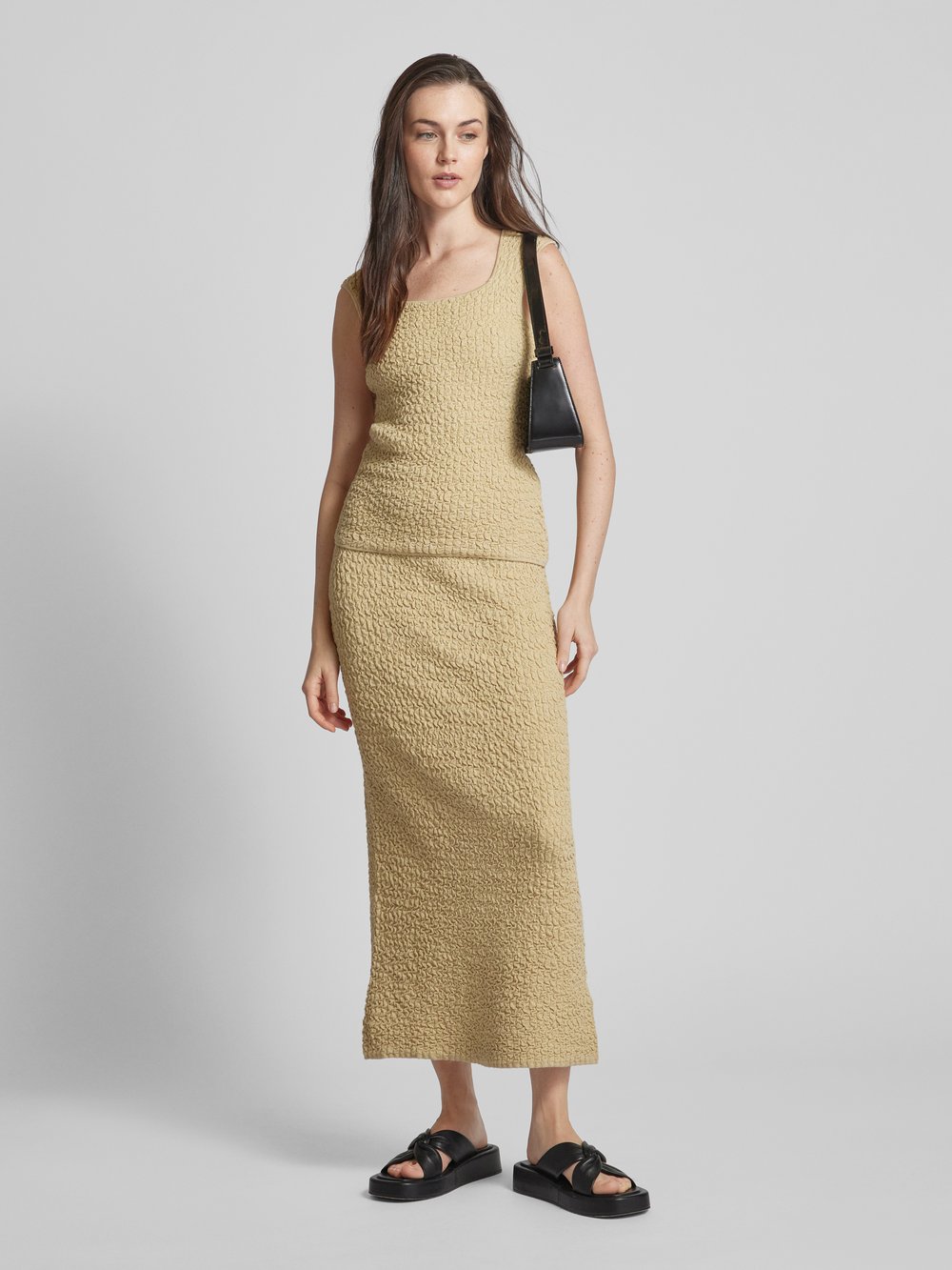 Топ с вырезом лодочкой, модель 'AAMARA' Tiger Of Sweden, песочный
Топ с вырезом лодочкой, модель 'AAMARA' Tiger Of Sweden, песочный