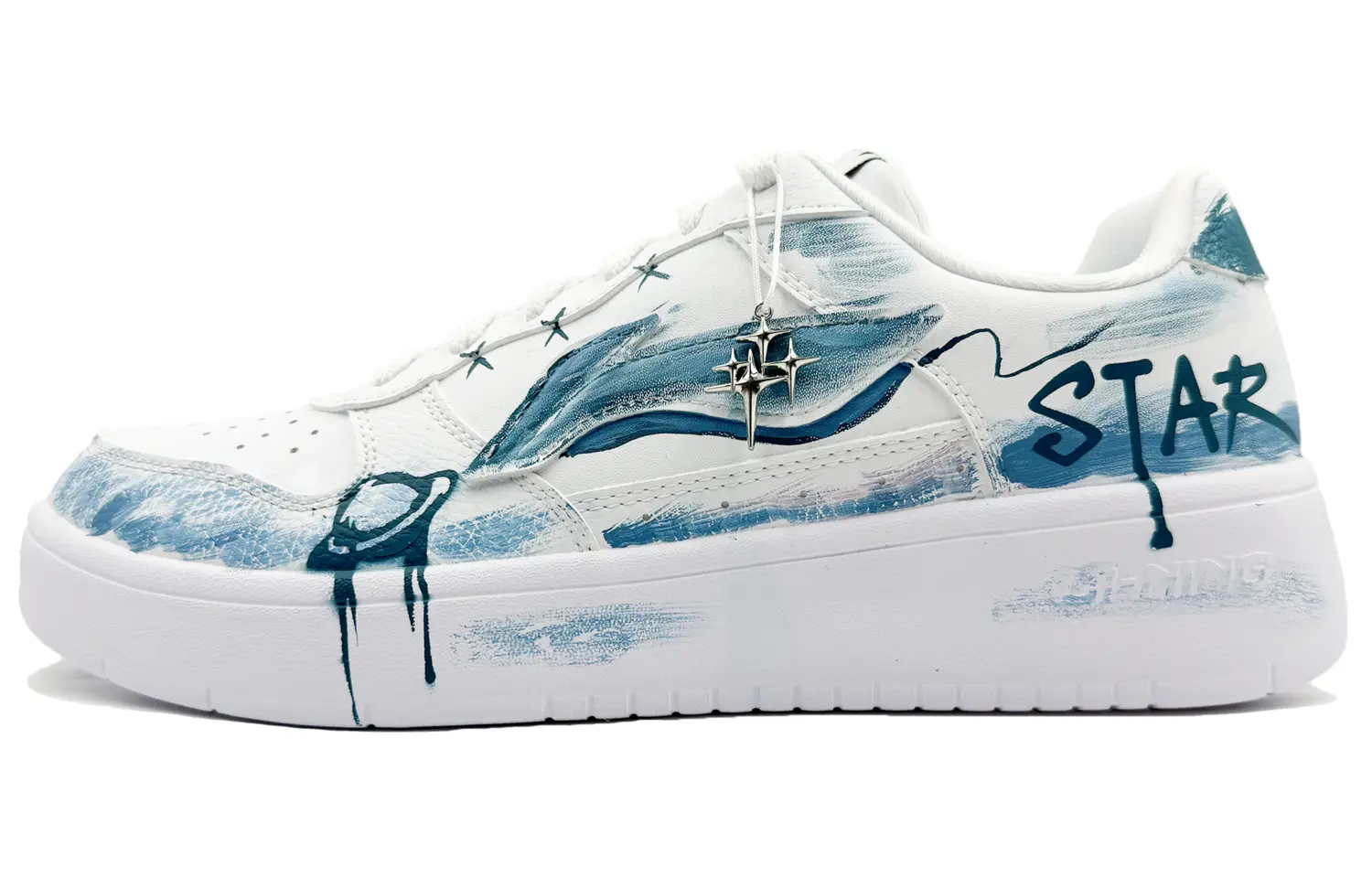 Лининг Понтун Бутс противоскользящие износостойкие дышащие увеличивающие рост низкие кроссовки для скейтбординга мужские сине-белые
Лининг Понтун Бутс противоскользящие износостойкие дышащие увеличивающие рост низкие кроссовки для скейтбординга мужские сине-белые