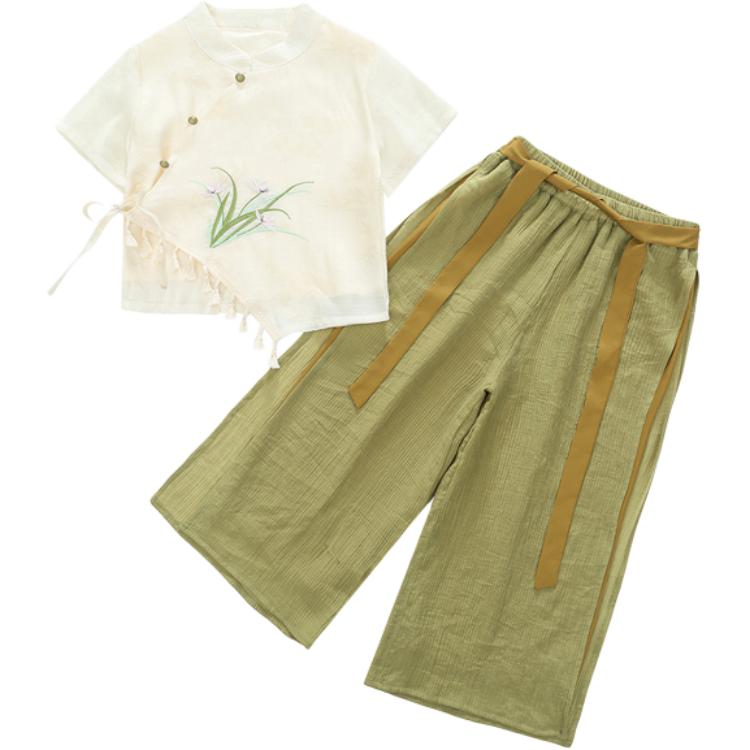 PROTECTCAMEL Детский двухкомпонентный комплект с юбкой и водолазкой
PROTECTCAMEL Детский двухкомпонентный комплект с юбкой и водолазкой