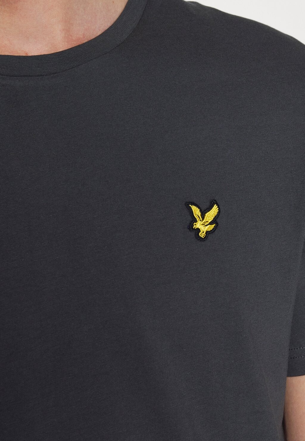 Базовая футболка Lyle & Scott, бронзовый Plain 
Базовая футболка Lyle & Scott, бронзовый Plain