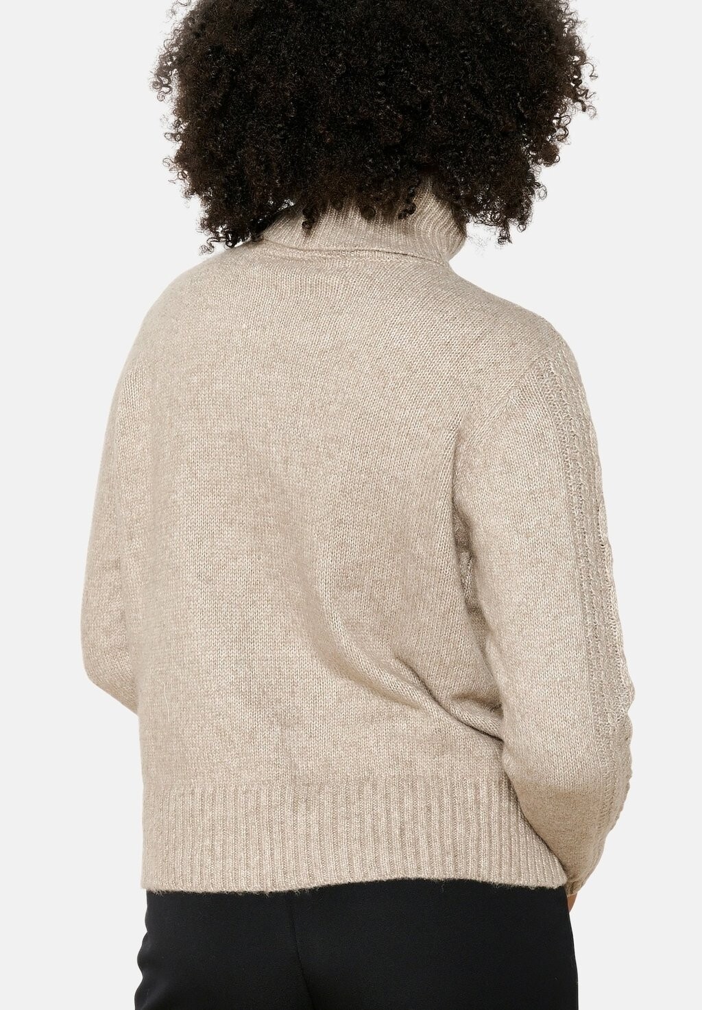 Джемпер CABLE LolaLiza, серо-коричневый
Джемпер CABLE LolaLiza, серо-коричневый