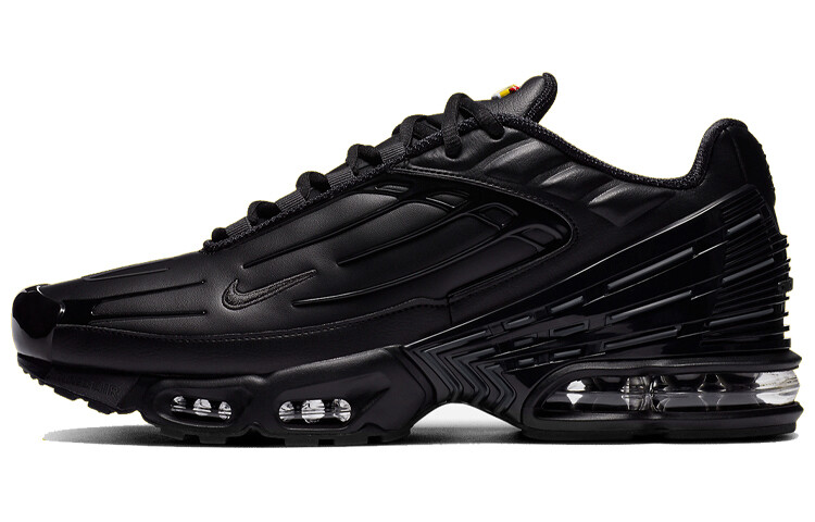 Кроссовки Nike Air Max Plus 3 Leather Black
Кроссовки Nike Air Max Plus 3 Leather Black