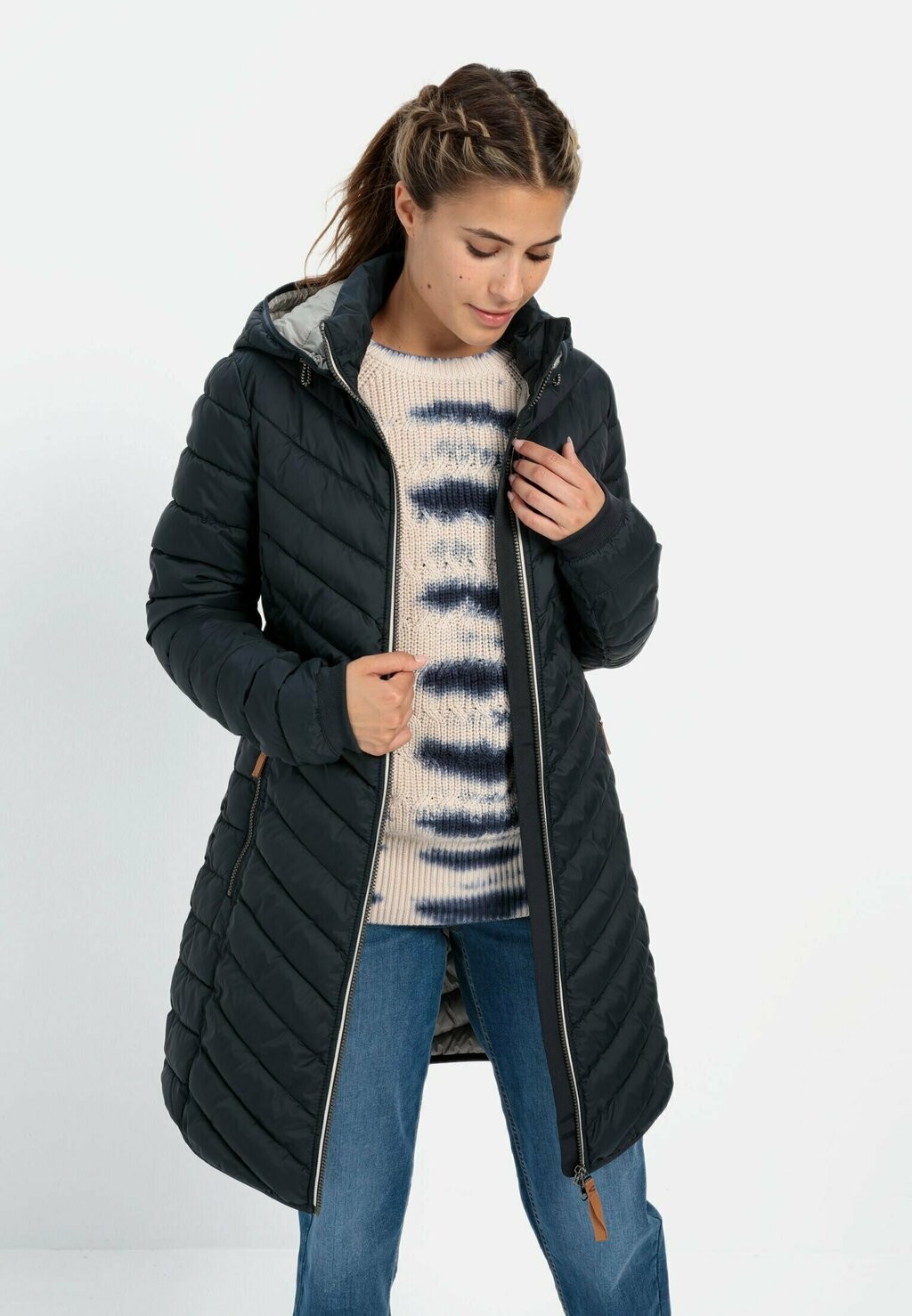 Зимнее пальто STEPP MUSTER camel active, темно-синий
Зимнее пальто STEPP MUSTER camel active, темно-синий