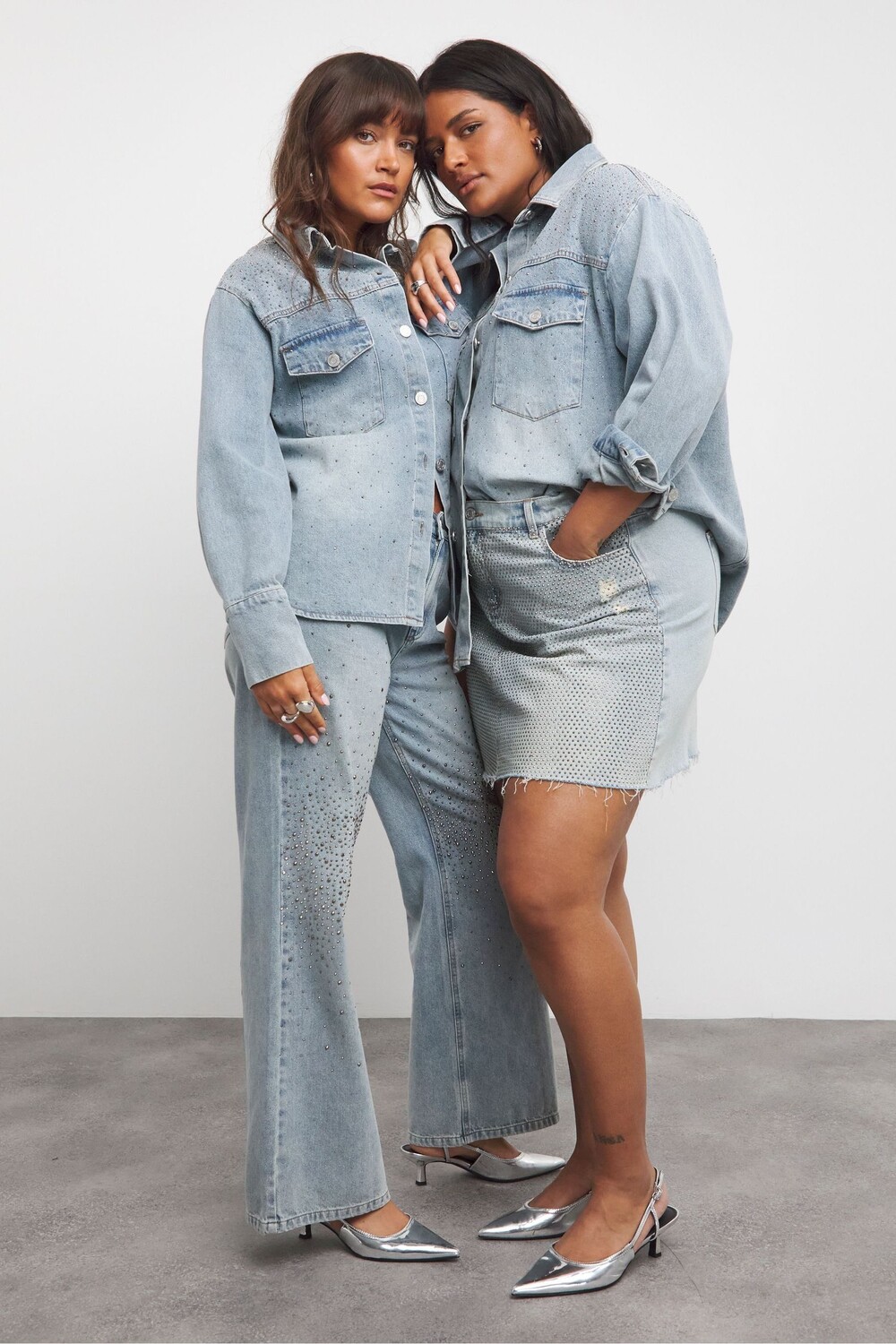 Рубашка свободного кроя из светлого денима с отделкой Simply Be, синий
Рубашка свободного кроя из светлого денима с отделкой Simply Be, синий