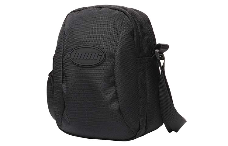 Сумка через плечо LiNing Sports Life Collection из полиэстера, унисекс черная
Сумка через плечо LiNing Sports Life Collection из полиэстера, унисекс черная