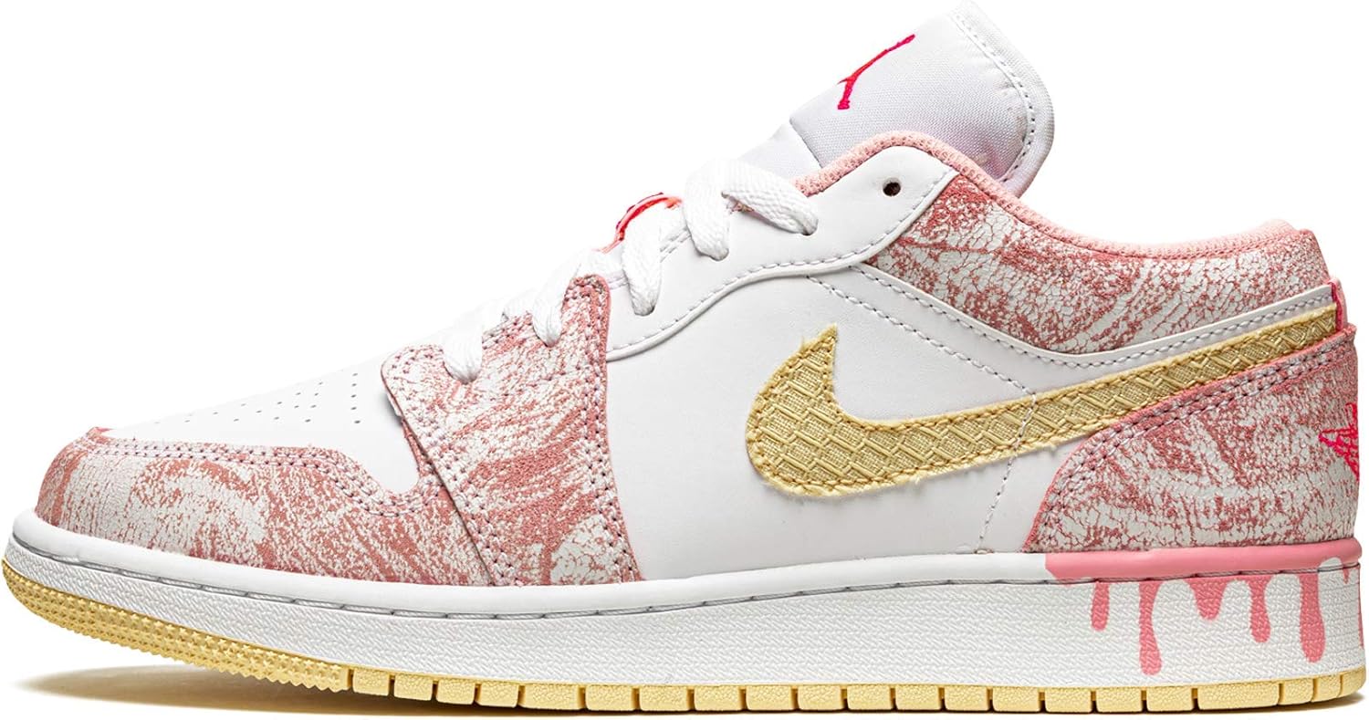 Детские кроссовки Nike Air Jordan 1 Low
Детские кроссовки Nike Air Jordan 1 Low