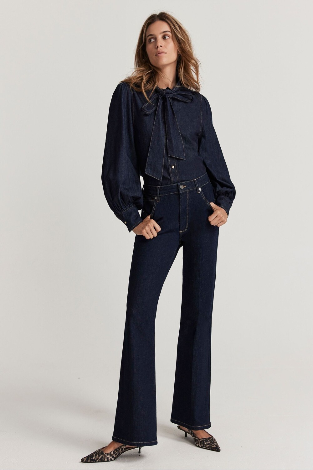 Расклешенные джинсы Mint Velvet, синий
Расклешенные джинсы Mint Velvet, синий