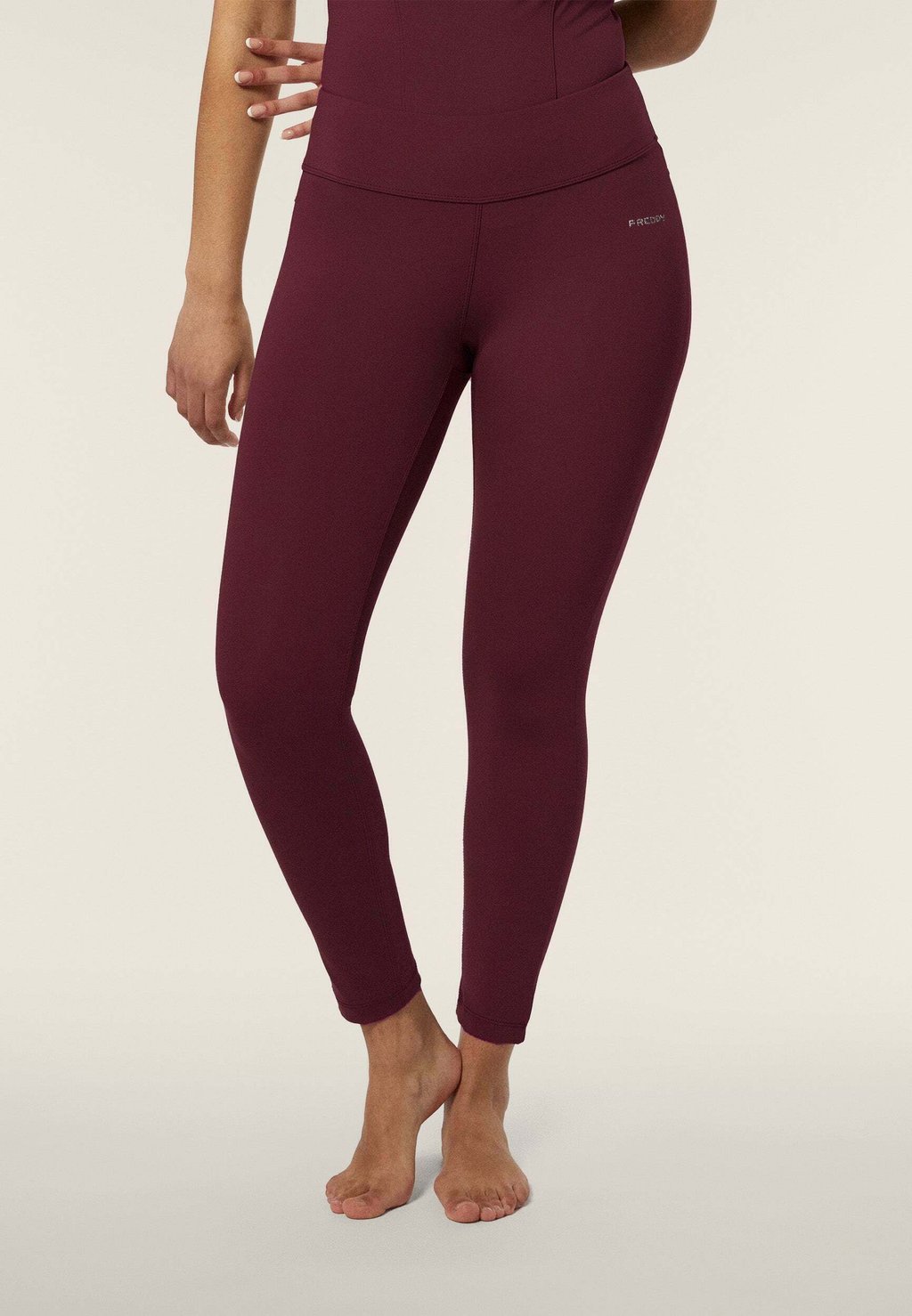 Леггинсы Freddy, черничный
Леггинсы Freddy, черничный