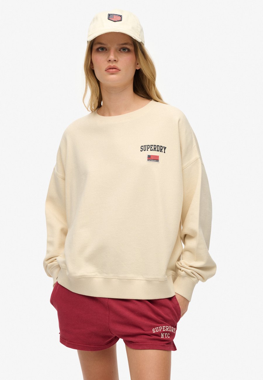 Толстовка Superdry & Co SUPERDRY ATHLETIC ESSENTIALS RELAXED CREW , Desert Bone Off White/White, Белый, Толстовка Superdry & Co SUPERDRY ATHLETIC ESSENTIALS RELAXED CREW , Desert Bone Off White/White
Толстовка Superdry & Co SUPERDRY ATHLETIC ESSENTIALS RELAXED CREW , Desert Bone Off White/White, Белый, Толстовка Superdry & Co SUPERDRY ATHLETIC ESSENTIALS RELAXED CREW , Desert Bone Off White/White