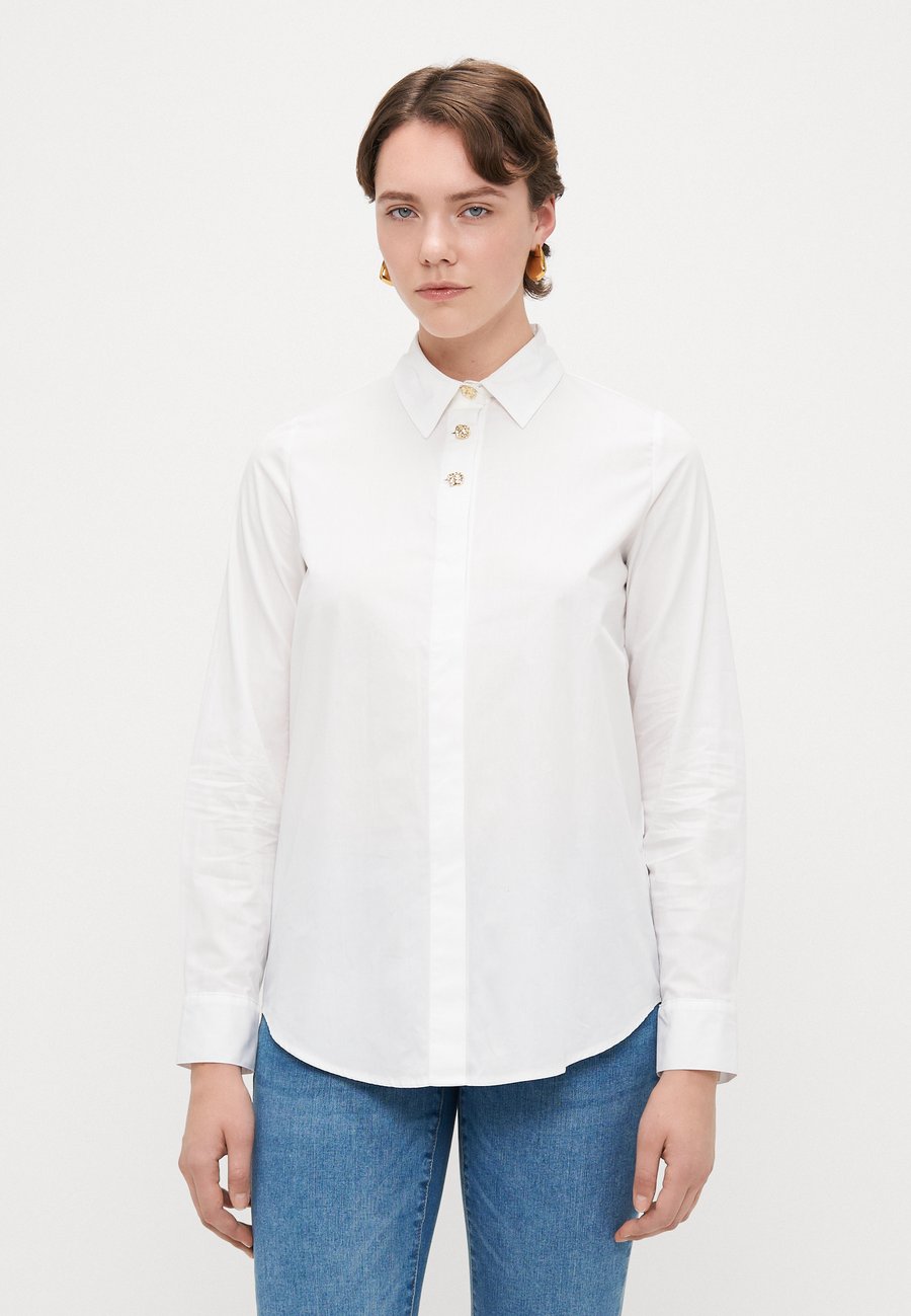 Блуза ONLY Tall ONLSABLE NINA SHIRT, Bright White/White
Блуза ONLY Tall ONLSABLE NINA SHIRT, Bright White/White