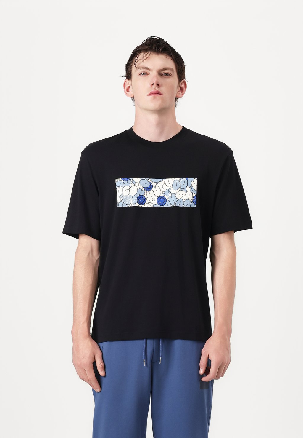 Футболка с принтом NURIX HUGO, черный
Футболка с принтом NURIX HUGO, черный