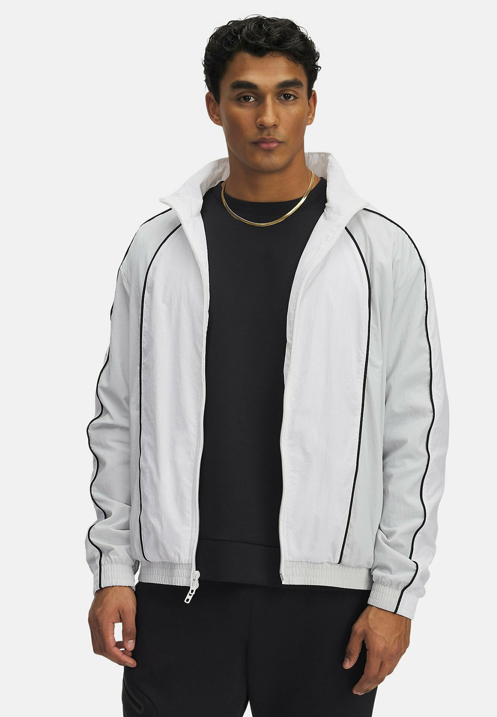 Блейзер TRACK Under Armour, белый
Блейзер TRACK Under Armour, белый