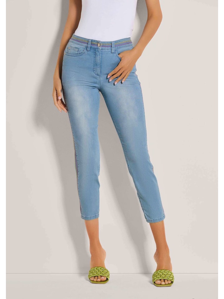 MADELEINE Узкие джинсы 7/8 с яркими полосатыми вставками, выбеленные
MADELEINE Узкие джинсы 7/8 с яркими полосатыми вставками, выбеленные