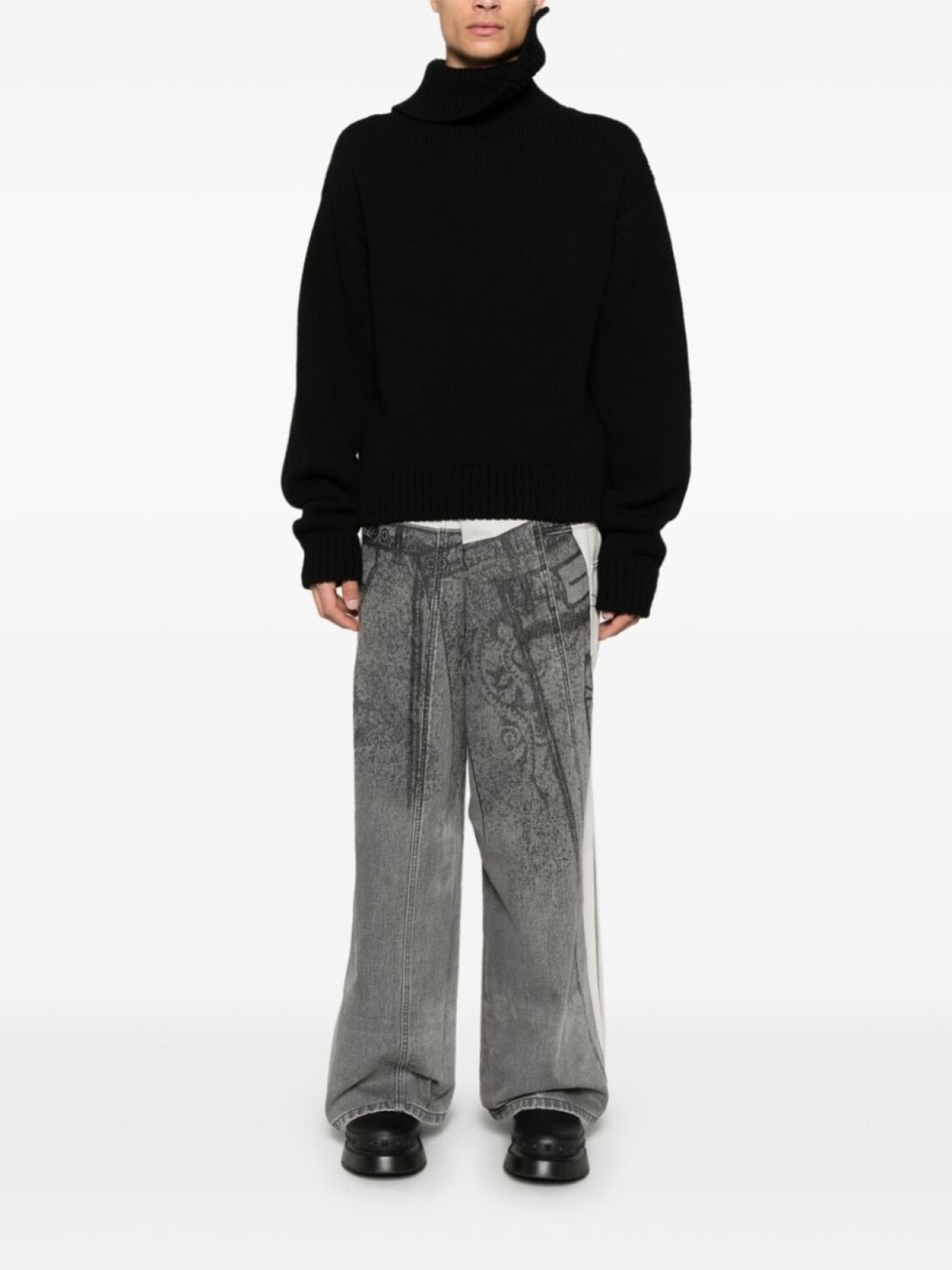 AIREI свитер с высоким воротником, черный
AIREI свитер с высоким воротником, черный