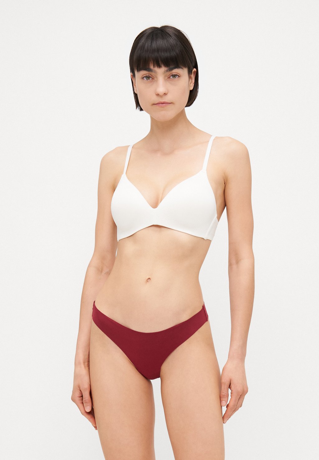 Стринги 5 PACK Anna Field, бургундия
Стринги 5 PACK Anna Field, бургундия