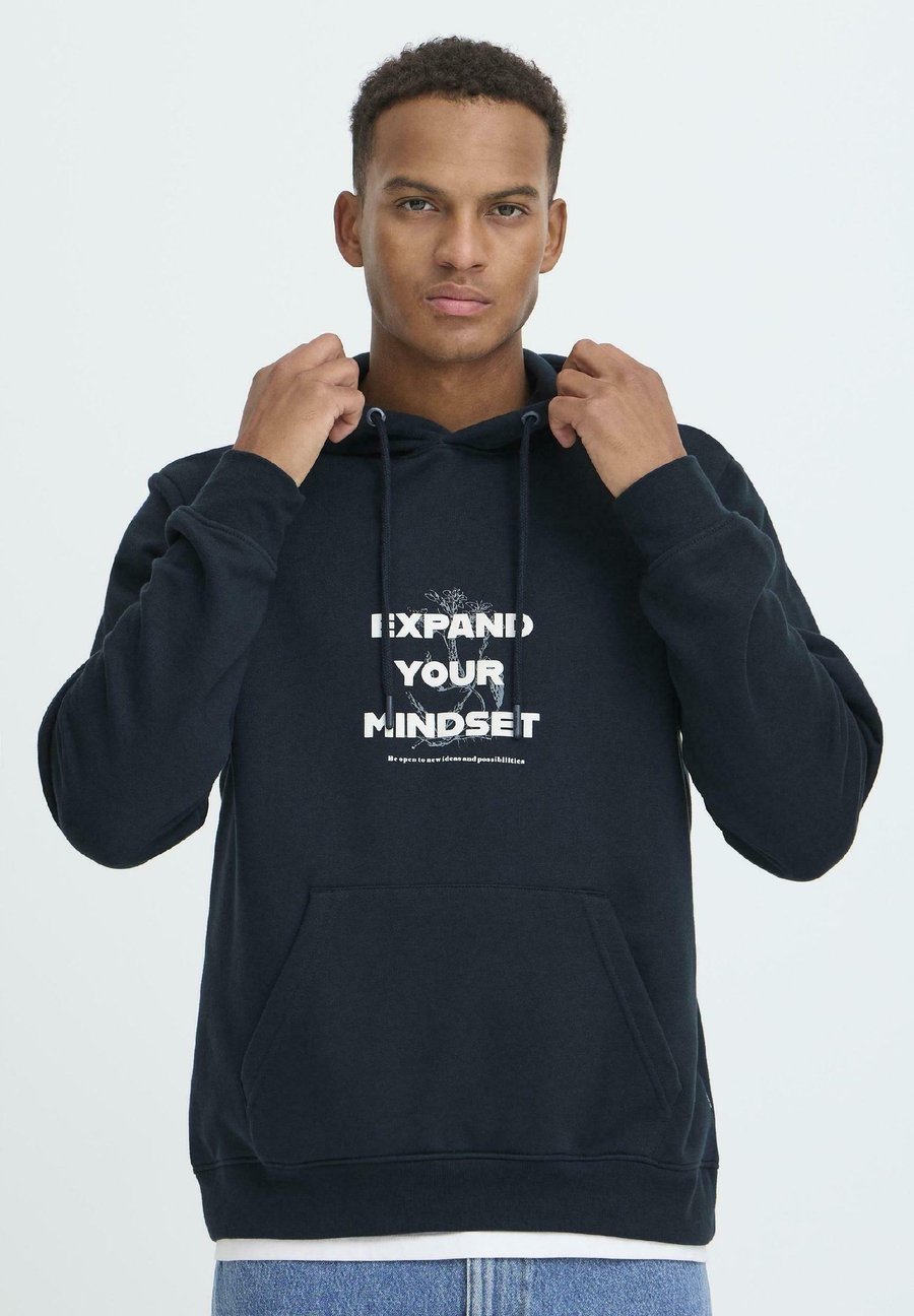 Худи Blend BHFLAVIAN, Salute/Blue
Худи Blend BHFLAVIAN, Salute/Blue