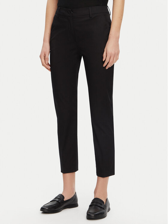 Облегающие брюки чинос Cecco 2515131042 Weekend Max Mara, черный
Облегающие брюки чинос Cecco 2515131042 Weekend Max Mara, черный