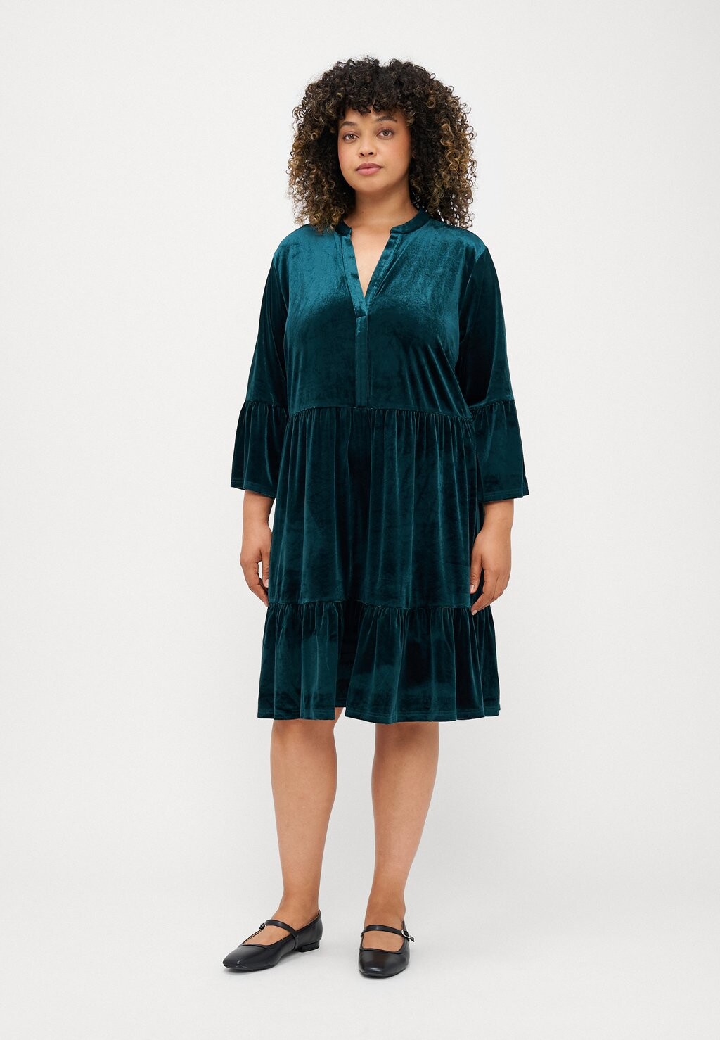 Коктейльное платье / Вечернее платье CARISANA 3/4 KNEE DRESS ONLY Carmakoma, темно-зеленый 
Коктейльное платье / Вечернее платье CARISANA 3/4 KNEE DRESS ONLY Carmakoma, темно-зеленый